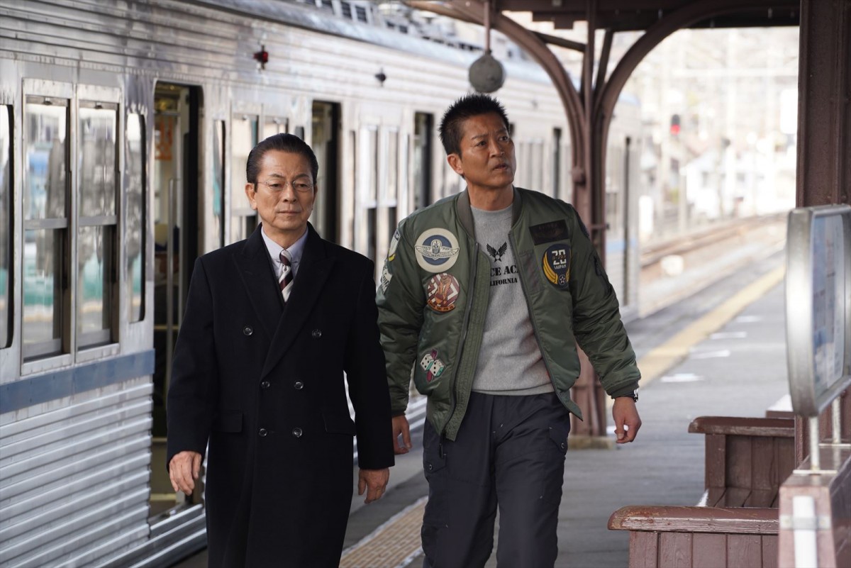 『相棒』“官房長”小野田の遺骨が盗まれる異常事態　“神戸尊”及川光博、“米沢”六角精児も集結！