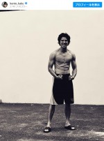 【写真】賀来賢人、実写版“烈海王”級の肉体美披露　「凄っ！かっこいい」の声