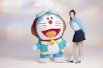 『映画ドラえもん のび太と空の理想郷（ユートピア）』の主題歌を担当したNiziUのRIO（リオ）