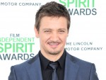 ジェレミー・レナーが事故後初インタビュー　現場にいた甥は死を覚悟したとコメント　通報時の音声も公開