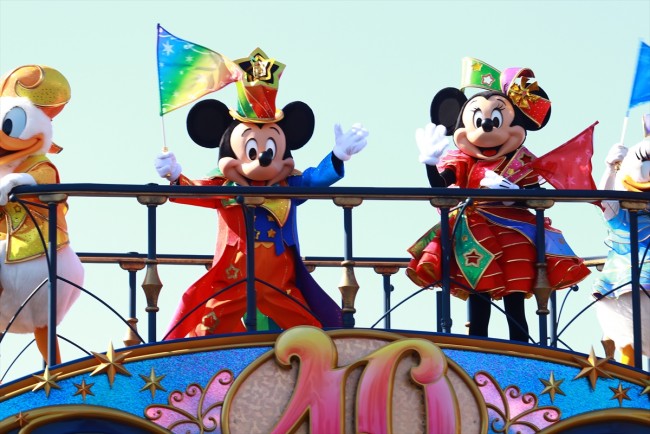 写真）TDS“40周年グリーティング”が初公開！ ミッキーやダッフィーが
