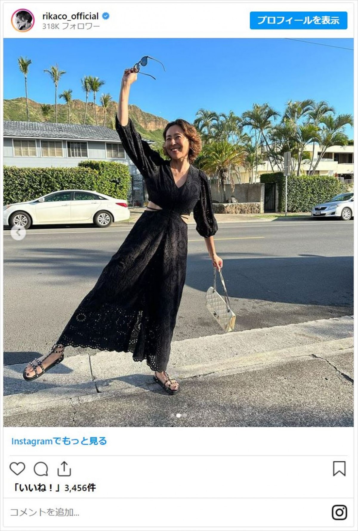 RIKACO、美腹筋のぞく大胆ワンピ姿に反響「お肉のかけらもない」「素敵すぎる」
