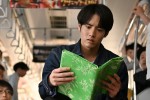 金曜ドラマ『ペンディングトレイン―8時23分、明日　君と』に出演する赤楚衛二