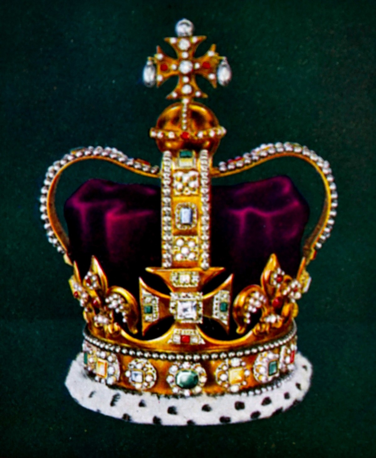 英チャールズ国王の戴冠式で使用される王冠について分かっていること