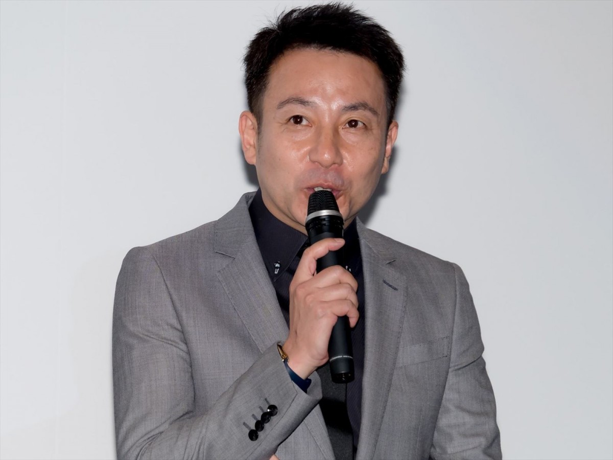 伊藤健太郎、監督におそろいのタンブラーをプレゼント　筧美和子が仲良しぶりを明かす