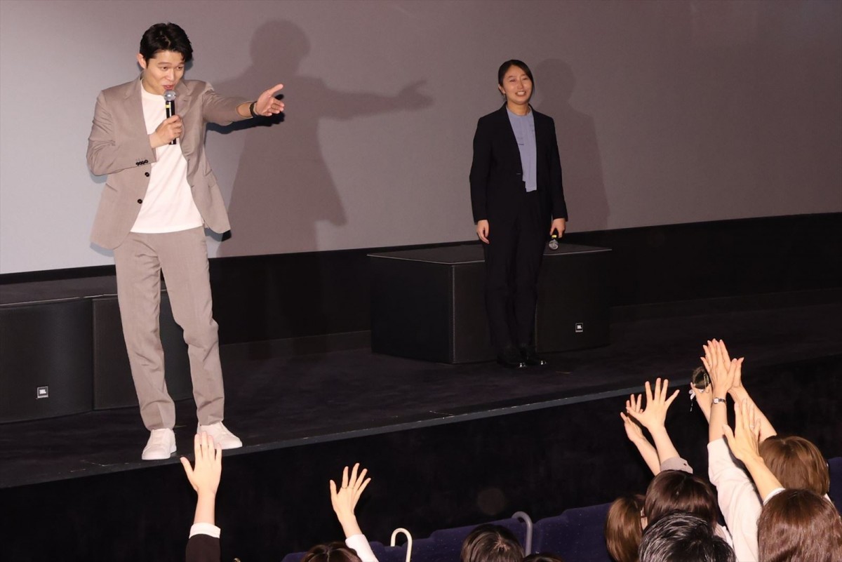 鈴木亮平、“特別な地”横浜の映画館へ緊急出動！　劇場版『TOKYO MER』舞台あいさつレポート到着