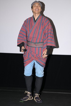 白川裕二郎、Vシネクスト『忍風戦隊ハリケンジャーでござる！シュシュッと 20th anniversary』完成披露舞台挨拶に登場