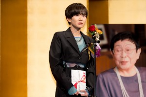 生方美久、第31回橋田賞授賞式に登場
