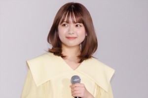 川崎帆々花、映画『君は放課後インソムニア』完成披露上映会に登場