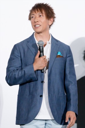 しみけん、映画『1秒先の彼』プレミア舞台挨拶に登場