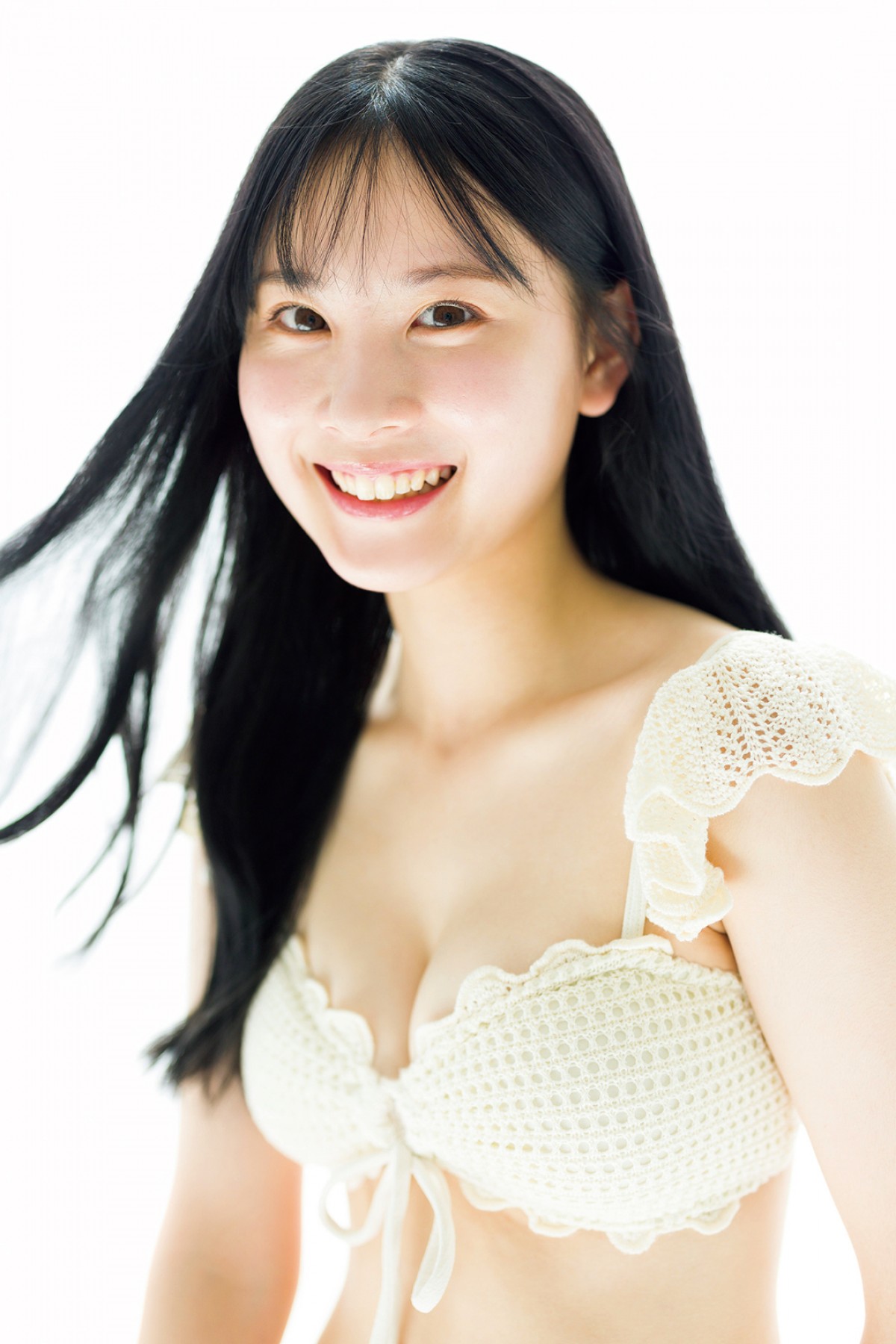 元乃木坂46・樋口日奈、大人っぽさ増した表情を見せる