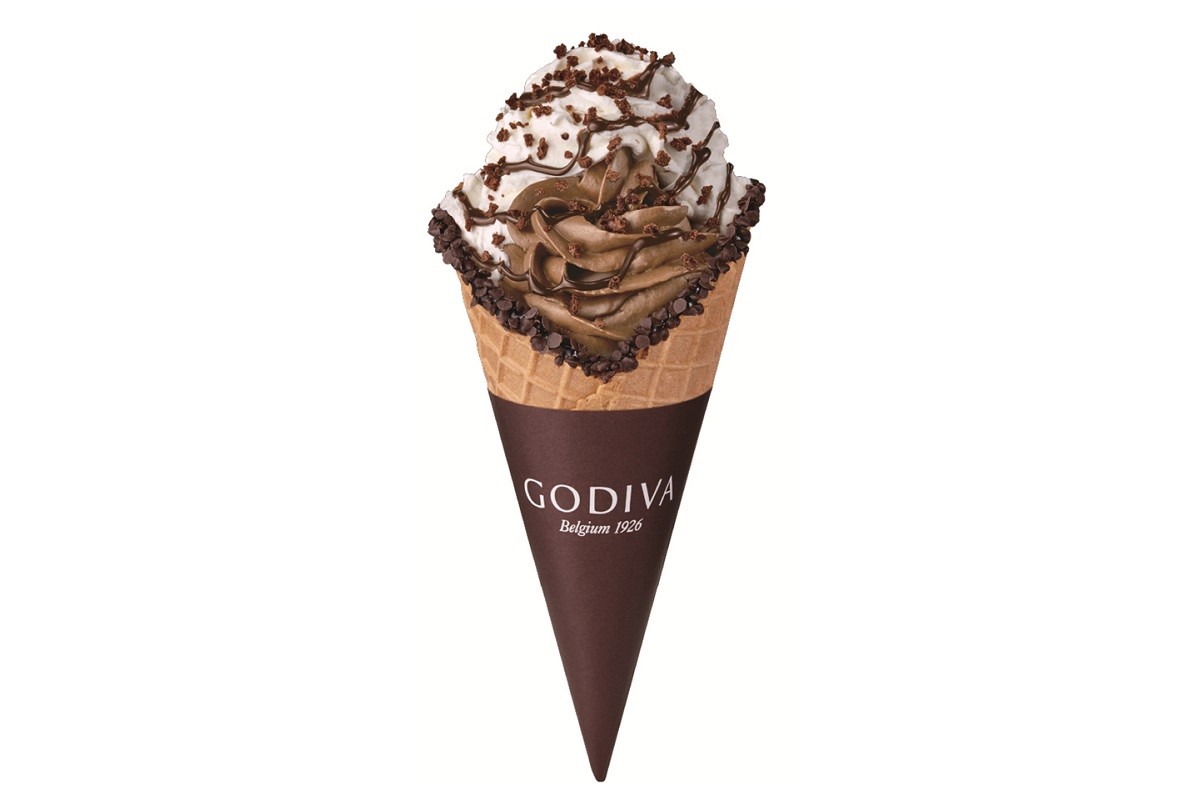 ゴディバ“持ち歩けるメガパフェ”登場へ！　ソフトクリームを通常の約1．6倍も使用