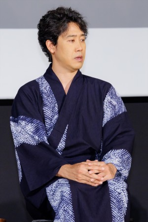 大泉洋、映画『こんにちは、母さん』完成披露試写会に登場