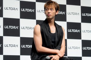 竹内涼真、ULTORA／アンバサダー就任＆新CM記者発表会に登場
