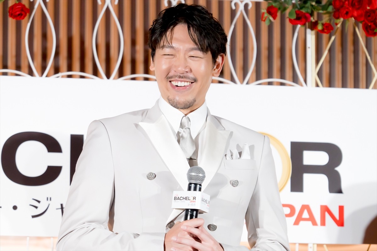 片寄涼太、妻・土屋太鳳は「うまくフォローしてくれる」　結婚生活を明かす