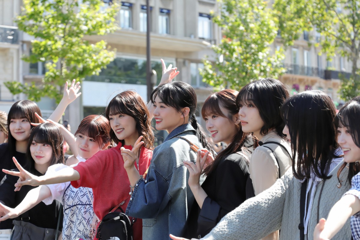 櫻坂46、フランス・パリで初海外イベント　1万5000人魅了　観客押し寄せ30分遅れスタート