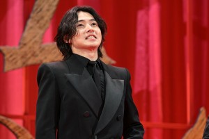 山崎賢人、映画『キングダム 運命の炎』ワールドプレミアに登場