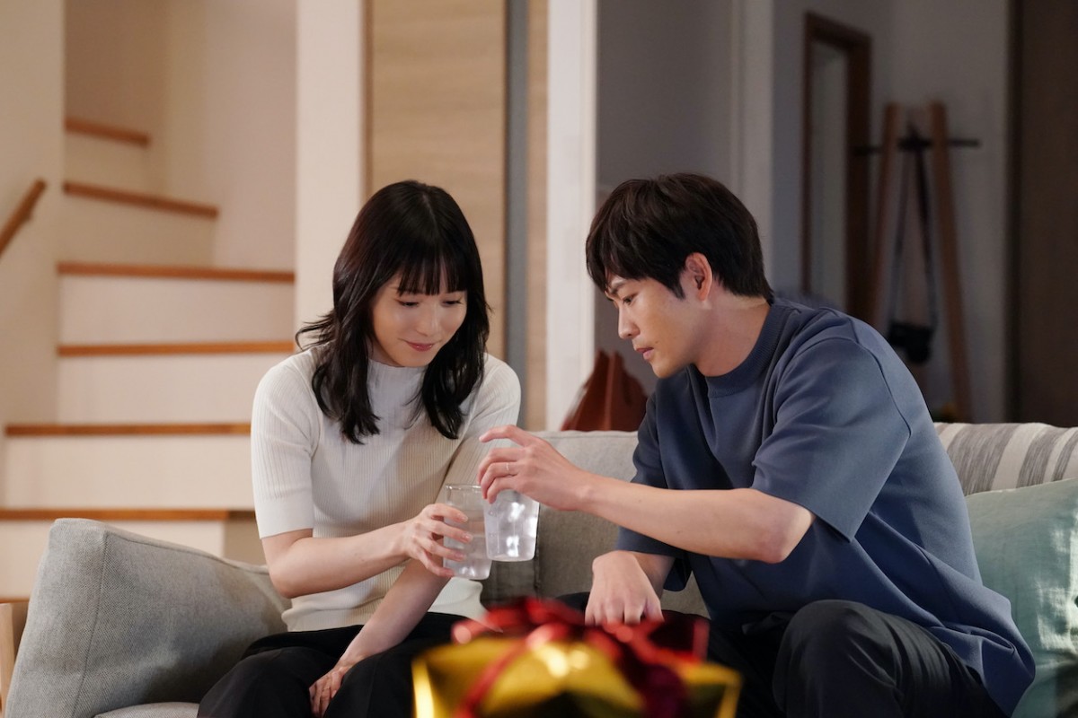 『最高の教師』第6話　“九条”松岡茉優＆“鵜久森”芦田愛菜、互いに起きた不可思議な現象を確かめ合う