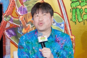 佐藤二朗、映画『ミュータント・タートルズ：ミュータント・パニック！』日本語吹替版完成報告会見に登場