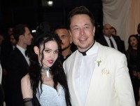 グライムス、元恋人イーロン・マスクとの子どもについてコメント