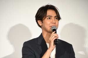 GENERATIONS・片寄涼太、映画『ミンナのウタ』公開前夜祭舞台挨拶に登場