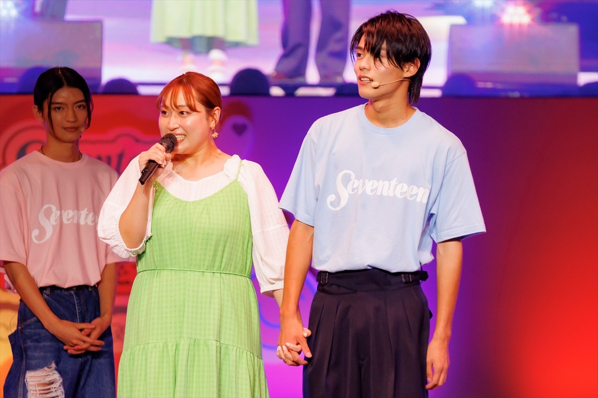 乃木坂46・久保史緒里＆日向坂46・小坂菜緒がランウェイに登場「最高の夏の思い出を作りたい」