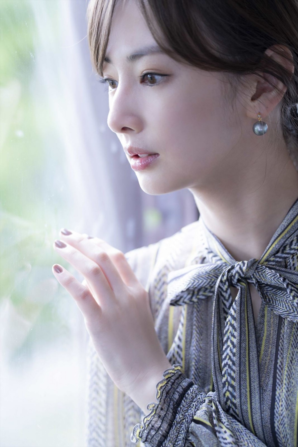 北川景子、デビュー20周年を記念する写真集発売決定　素の表情たっぷりのメイキング映像も公開