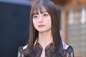 橋本環奈、映画『禁じられた遊び』大ヒット祈願イベントに登場