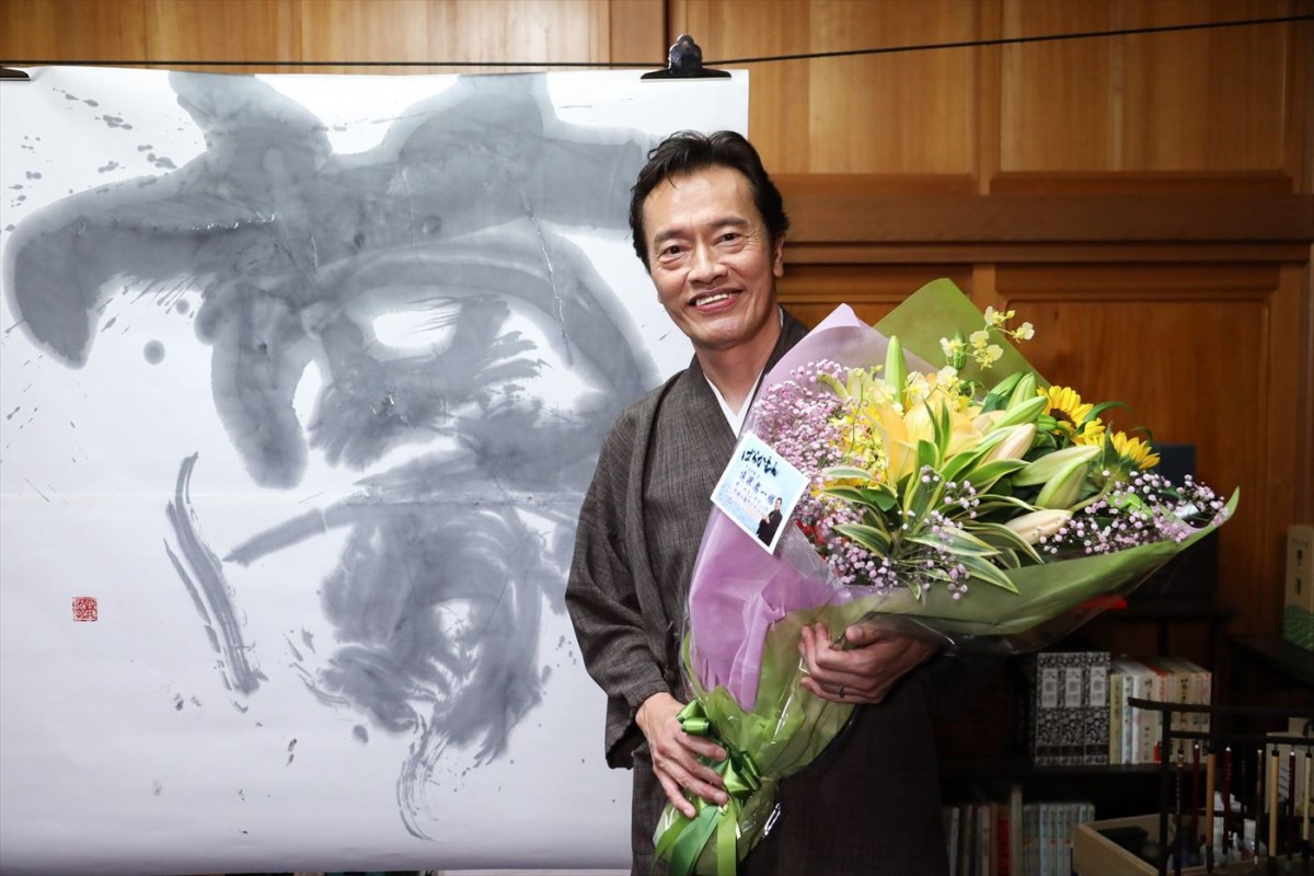 田中みな実「心穏やかに過ごすことができました」　綱啓永らと共に『ばらかもん』クランクアップ！