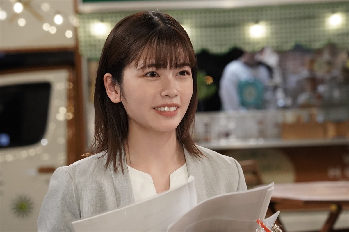 成田凌＆小芝風花、笑顔でクランクアップ！　今夜最終回『転職の魔王様』