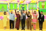 10月21日放送の『潜入！リアルスコープ』より（左から）井上清華（フジテレビアナウンサー）、岡部大（ハナコ）、松本若菜、山里亮太（南海キャンディーズ）、安斉星来、ゴリエ、井戸田潤（スピードワゴン）