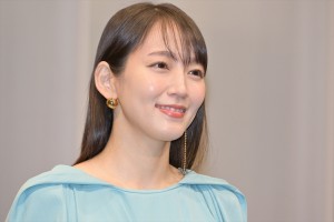吉岡里帆、『時をかけるな、恋人たち』合同取材会に登場