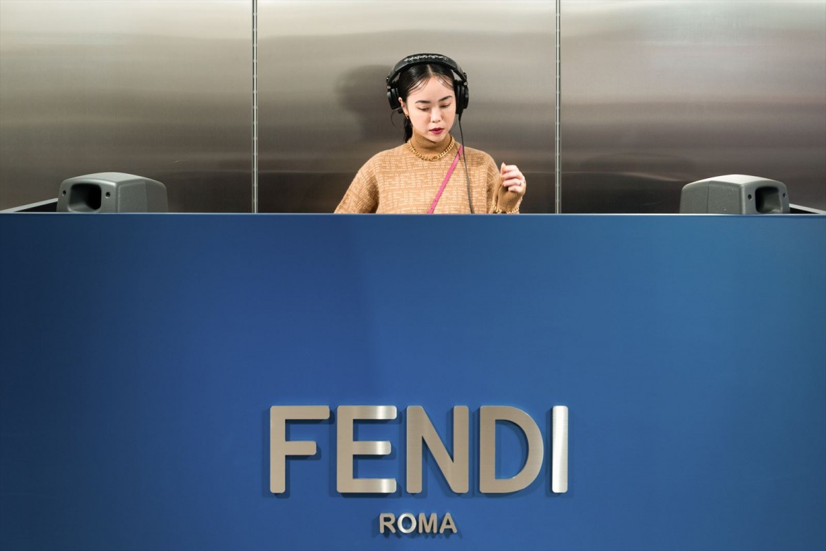長濱ねる・佐野勇斗らFENDIコーデ披露　ウィンターコレクションイベントに20人以上のスターが集結