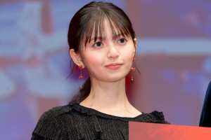 齋藤飛鳥、ドラマ＆映画『マイホームヒーロー』制作発表イベントに登場