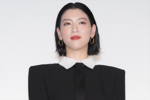 三吉彩花、映画『ナックルガール』舞台挨拶付きワールドプレミアに登場