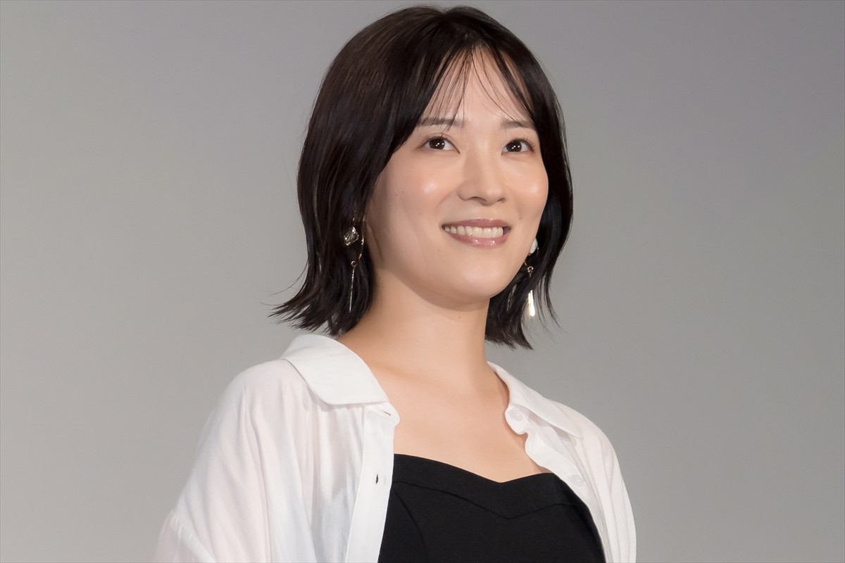 深川麻衣、アイドルから女優へキャリアチェンジ時の葛藤を明かす「すごく恥ずかしくて」