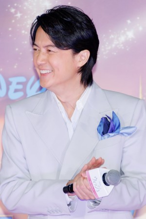 映画『ウィッシュ』ジャパンプレミアイベントに登場した福山雅治