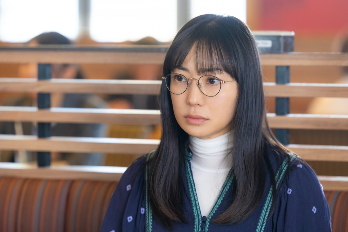 『ゆりあ先生の赤い糸』“みちる”松岡茉優、ハグ要求からの驚きの行動にネット騒然「カオスな展開…」
