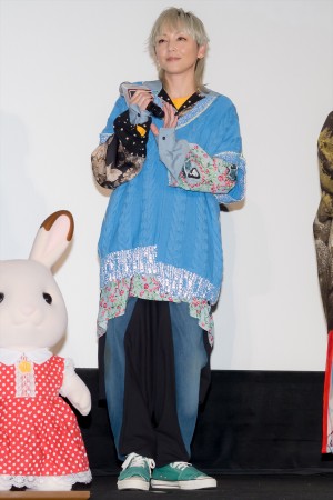 PUFFY・吉村由美、『劇場版 シルバニアファミリー フレアからのおくりもの』完成披露舞台挨拶に登場