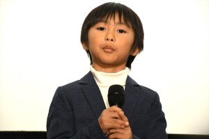 塚尾桜雅、映画『ほかげ』公開記念舞台挨拶に登場