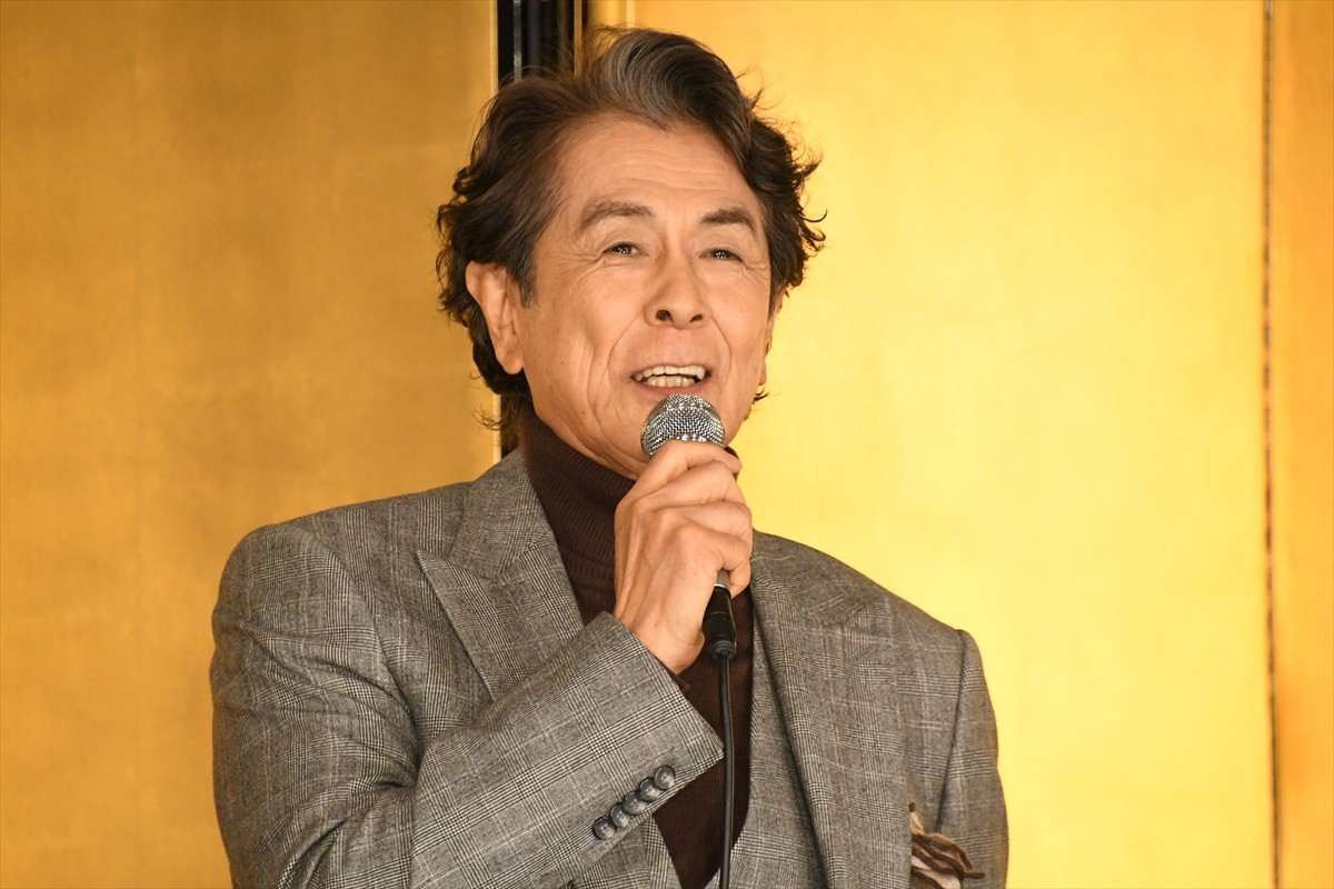 藤原紀香、舞台『キャッツアイ』で人生初の宙乗りに挑戦！「瞳が空を飛んでおりました」