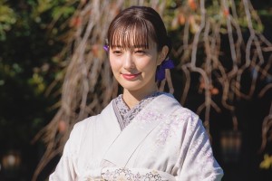 宮本茉由、「オスカープロモーション 2024年新春 晴れ着撮影会」に登場