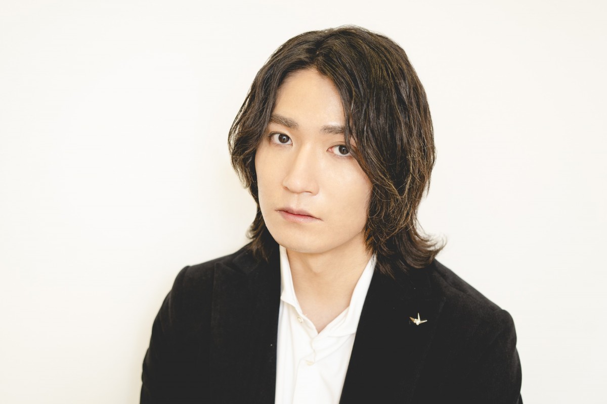 『俺だけレベルアップな件』坂泰斗＆上田麗奈　撮影実施日：2023年12月10日