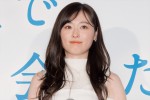 福原遥、映画『あの花が咲く丘で、君とまた出会えたら。』初日舞台挨拶に登場