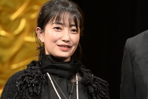 菅野美穂、映画『仕掛人・藤枝梅安』完成披露試写会に登場
