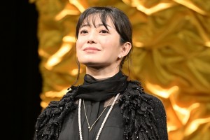 菅野美穂、映画『仕掛人・藤枝梅安』完成披露試写会に登場