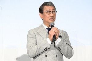 中井貴一、映画『嘘八百　なにわ夢の陣』公開記念舞台あいさつに登場