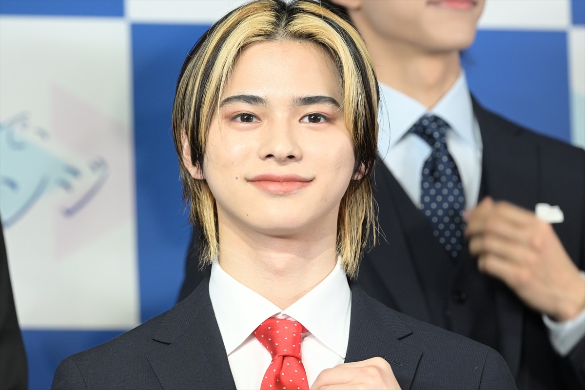 INI・松田迅、袴からスーツに早着替えで新成人の抱負を語る　藤牧京介もエール