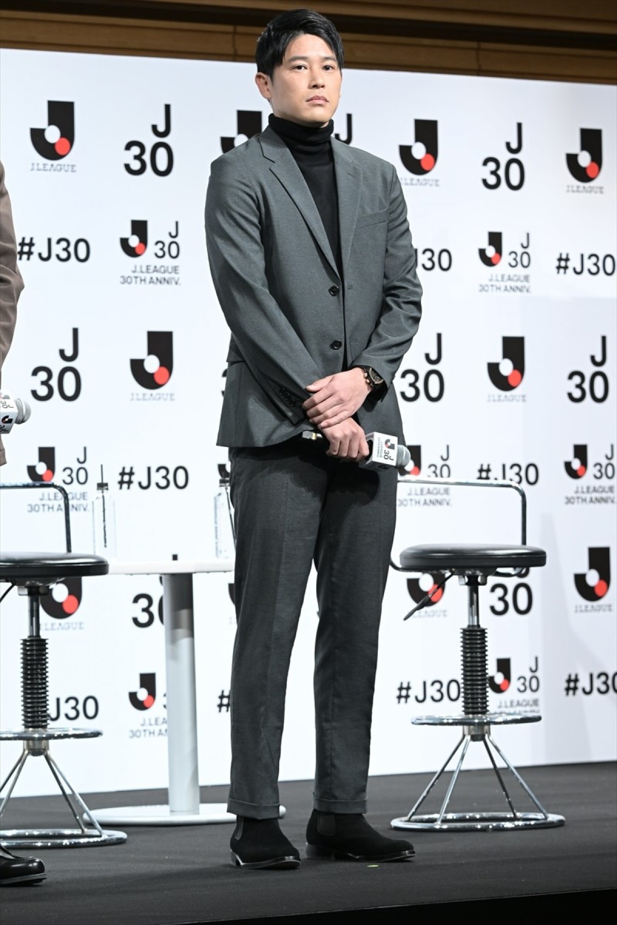 観月ありさ、後輩・朝日奈央の代役で急遽イベント登場もJリーグとの縁明かし拍手喝采