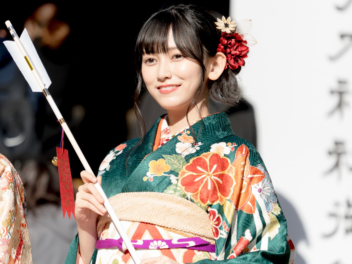乃木坂46新成人、今年は「乃木坂ピョンピョン世代」　うさぎポーズもバッチリ